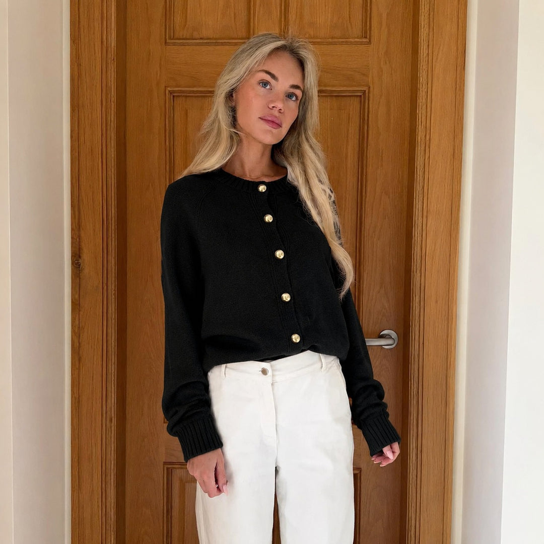 Damen kastiger Feinstrick-Cardigan mit goldfarbenen Zierknöpfen und gerippten Bündchen Nord Taschen