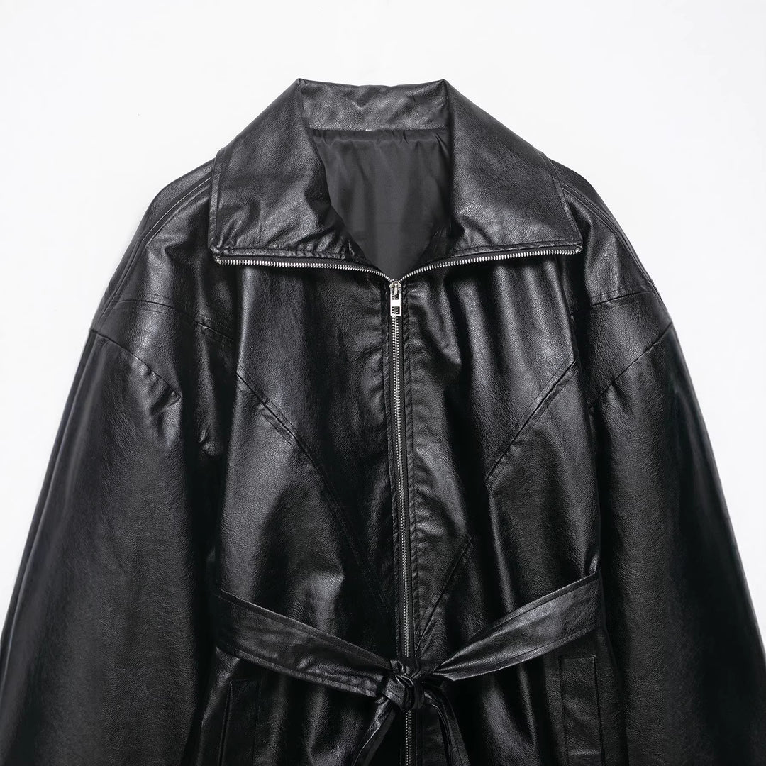 Damen Kurze Kunstlederjacke mit Taillengürtel, Reißverschluss und markantem Kragen Nord Taschen