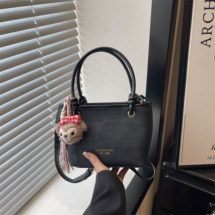 Damen Mini-Handtasche mit abnehmbarem Plüschtier-Anhänger Nord Taschen
