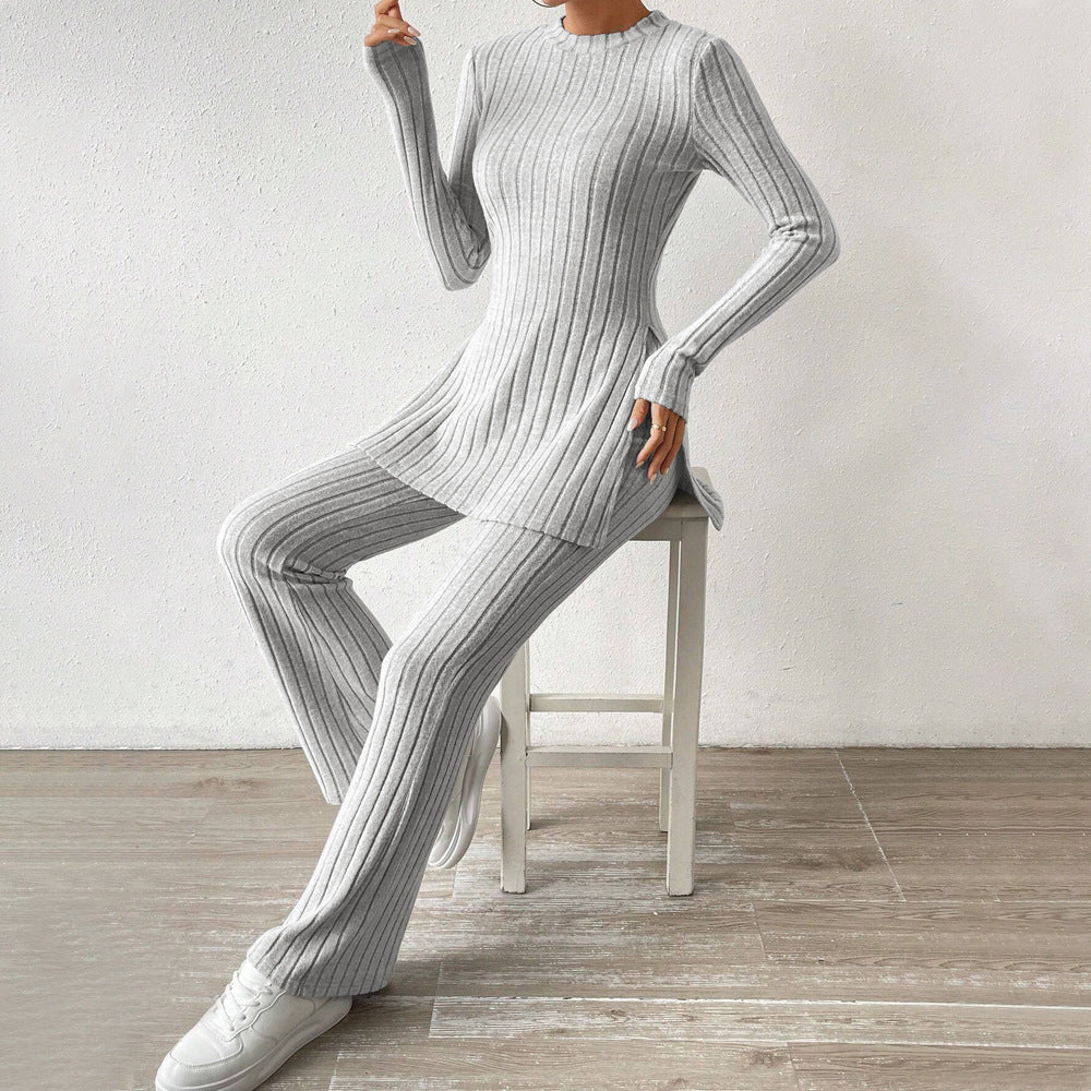 Damen geripptes Feinstrick-Lounge-Set mit seitlicher Saumschlitzen, figurbetontem Longsleeve und weitem Highwaist-Hose Nord Taschen