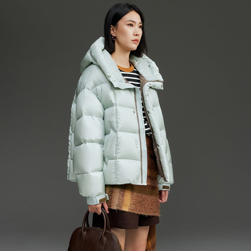 Damen Kurze Boxy‑Steppjacke mit Oversize‑Ärmeln, hohem Thermokragen und Kapuze Nord Taschen