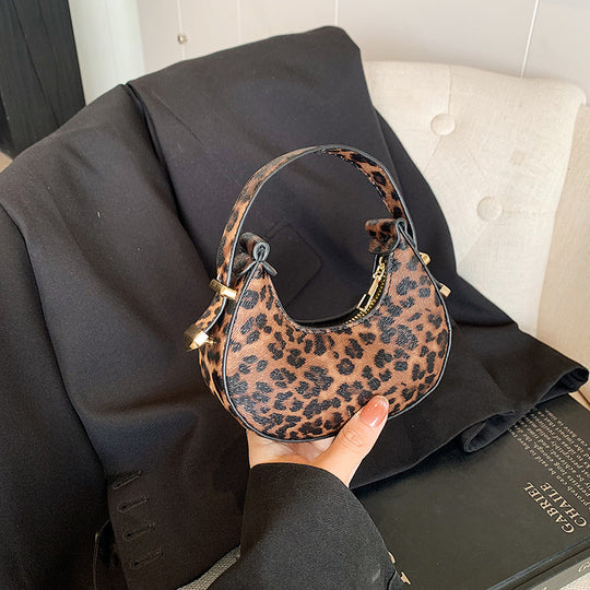 Damen Umhängetasche im eleganten Leopardenmuster Nord Taschen