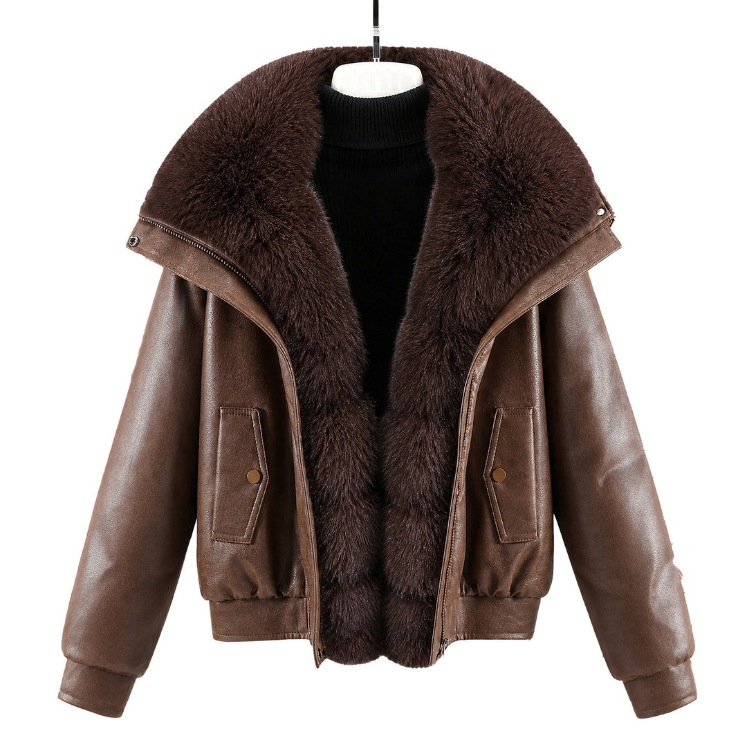 Damen nan kurze Lammfelloptik-Bomberjacke mit voluminösem Fellkragen und tailliertem Saum Nord Taschen