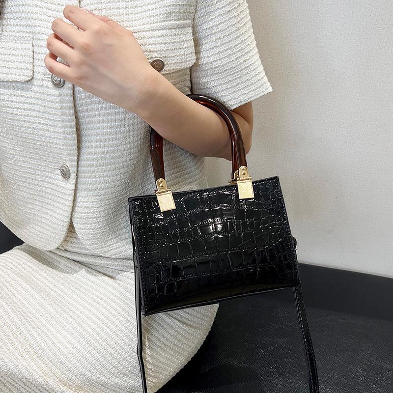 Damen stilvolle Handtasche im eleganten Krokodil-Look Nord Taschen