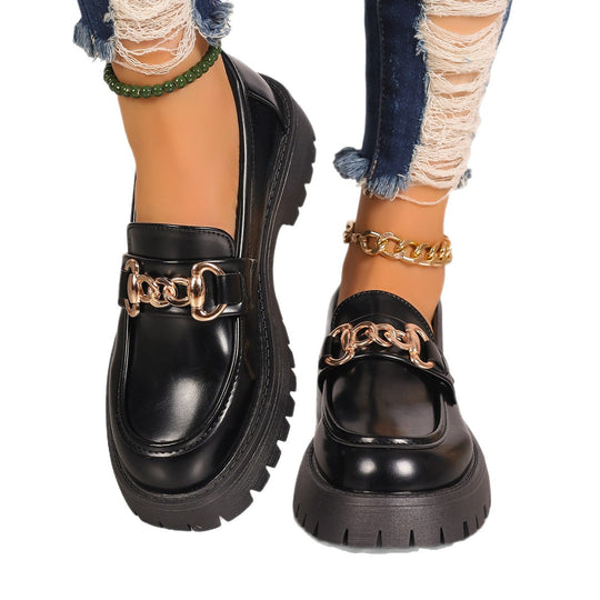 Damen Chunky Plateau-Loafer mit Metallkettendetail und profilierter Gummisohle Nord Taschen