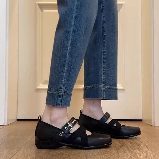 Damen Mary-Jane-Slipper mit quadratischer Zehenpartie, gekreuzten Elastikriemen und Ziergurt Nord Taschen