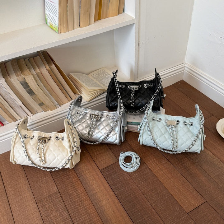 Damen Hobo-Tasche mit eleganter Steppung und modischem Kettenakzent Nord Taschen