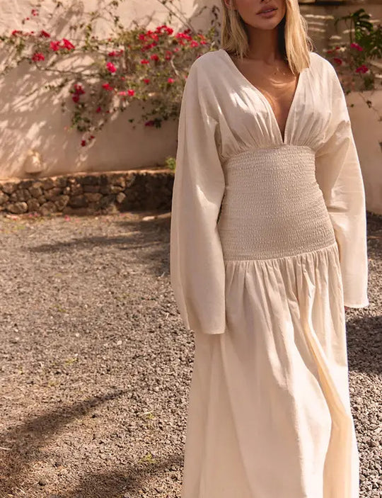 Damen Elegantes Maxikleid mit Schößchen und Rüschendetails Nord Taschen