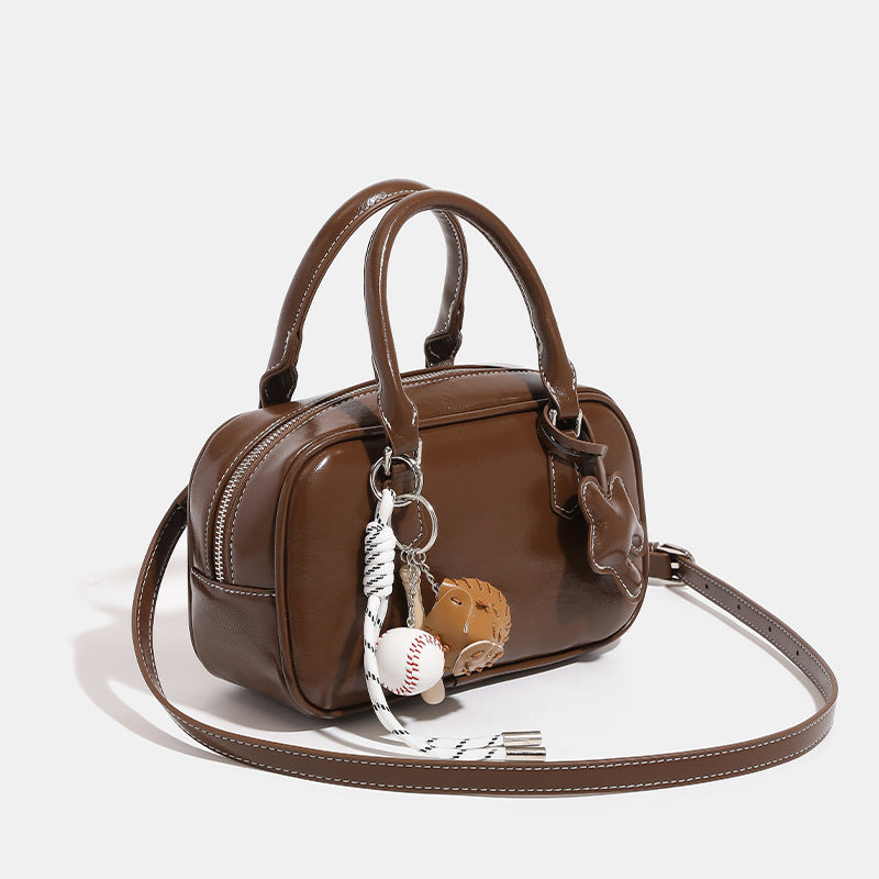 Damen Mini-Tasche mit einzigartigen Applikationen Nord Taschen