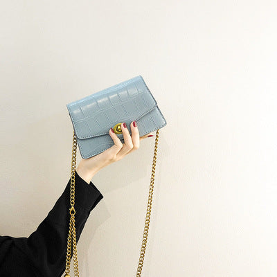 Damen Crossbody Clutch mit eleganter Kettenapplikation Nord Taschen