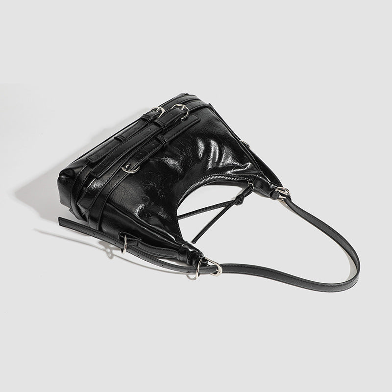 Damen Schultertasche mit modernem Metallic-Finish und trendigem Design Nord Taschen