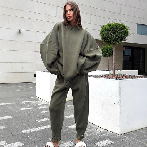Damen Oversize-Strickset aus Feinstrick mit Destroyed-Saum, weitem Pullover und legerer Schlupfhose Nord Taschen