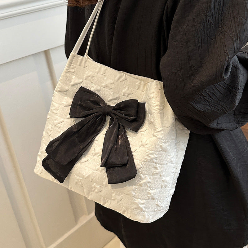 Damen Hobo-Tasche mit dekorativem Schleifenakzent und strukturiertem Design Nord Taschen