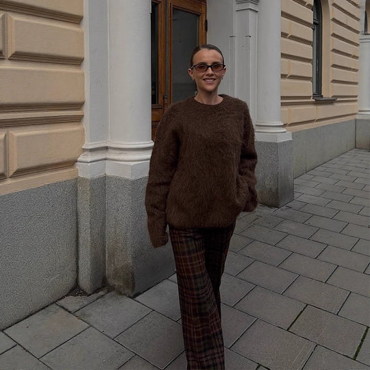 Damen Kuscheliger Mohair‑Optik Pullover mit Rundhalsausschnitt und legerer Silhouette Nord Taschen
