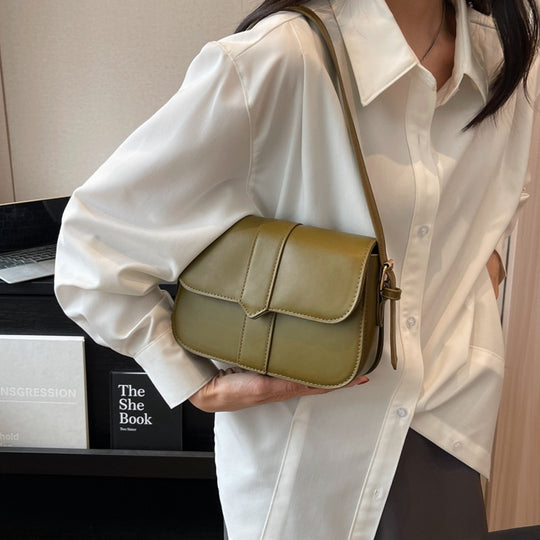 Damen Umhängetasche mit elegantem Klappenverschluss und verstellbarem Schulterriemen Nord Taschen