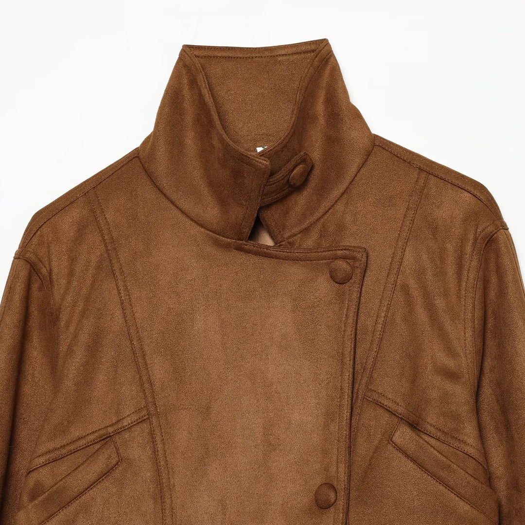 Damen Taillierte Kurzjacke aus weichem Veloursimitat mit asymmetrischer Knopfleiste und Bindegürtel Nord Taschen