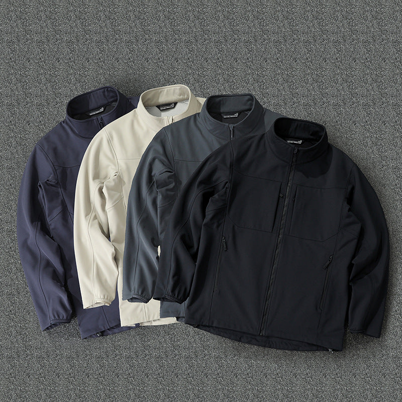 Herren Technische Softshelljacke mit Stehkragen und verdeckten Reißverschlusstaschen Nord Taschen