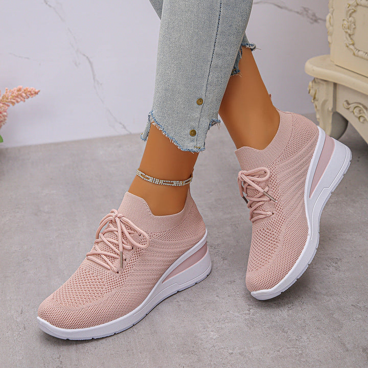Damen Sportliche Wedge-Sneaker mit atmungsaktivem Mesh-Obermaterial und rutschfester Sohle