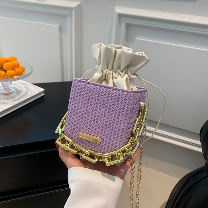 Damen Mini-Handtasche mit einzigartiger Kettenverzierung und klassischem Kordelzug Nord Taschen