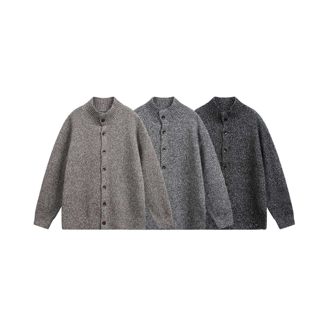 Damen Oversize-Strickjacke mit hochgezogenem Rippkragen und Holzknopfverschluss Nord Taschen