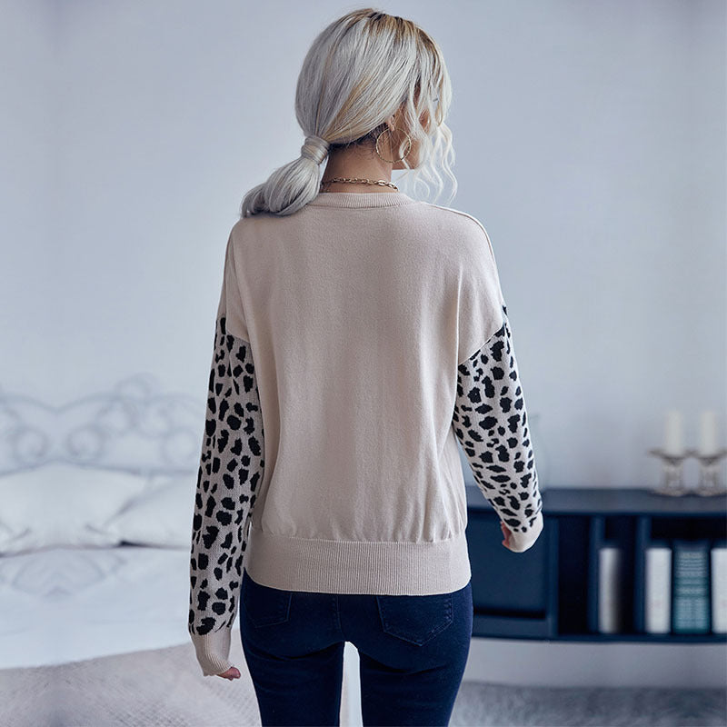 Damen V‑Ausschnitt Feinstrickpullover mit Leo‑Jacquardärmeln und überschnittener Passform Nord Taschen