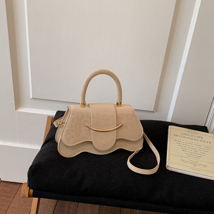 Damen strukturierte Handtasche mit eleganter Klappöffnung Nord Taschen