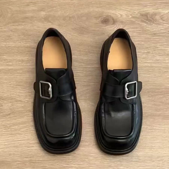Damen Schnallen‑Loafer mit quadratischer Kappe und markanter Plateausohle Nord Taschen