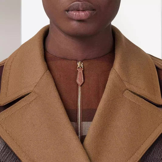 Damen Kurzmantel im minimalistischen Doppelreiher aus Wollmix mit weitem Revers Nord Taschen