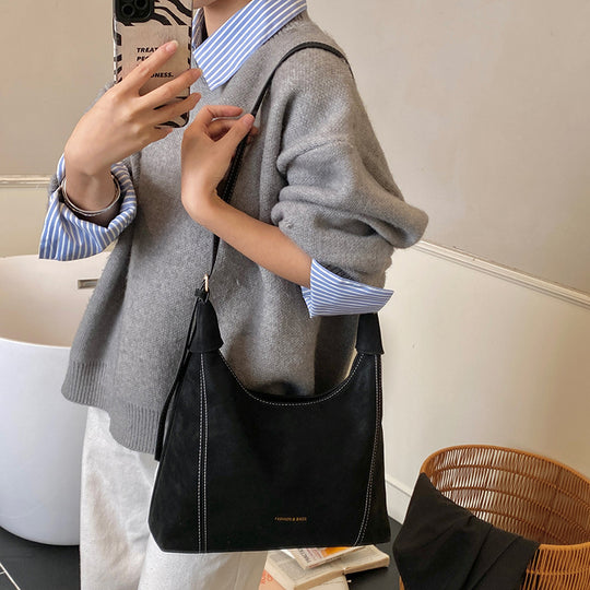 Damen schicke Hobo-Tasche aus weichem Wildleder mit dekorativen Nähten Nord Taschen