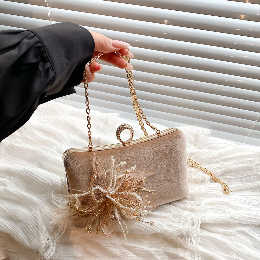 Damen Clutch-Tasche mit elegantem Blüten-Design Nord Taschen