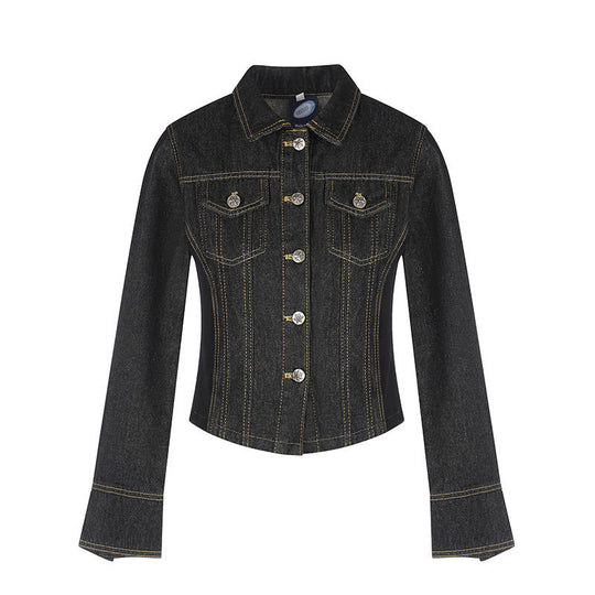 Damen taillierte Cropped-Jeansjacke mit Formnähten, Brustpatten und Schmuckknöpfen Nord Taschen