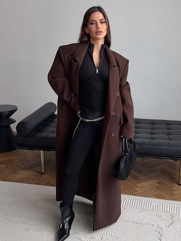 Damen Maxilanger Wollmix-Mantel mit kastiger Oversize‑Silhouette und markanten Schultern Nord Taschen