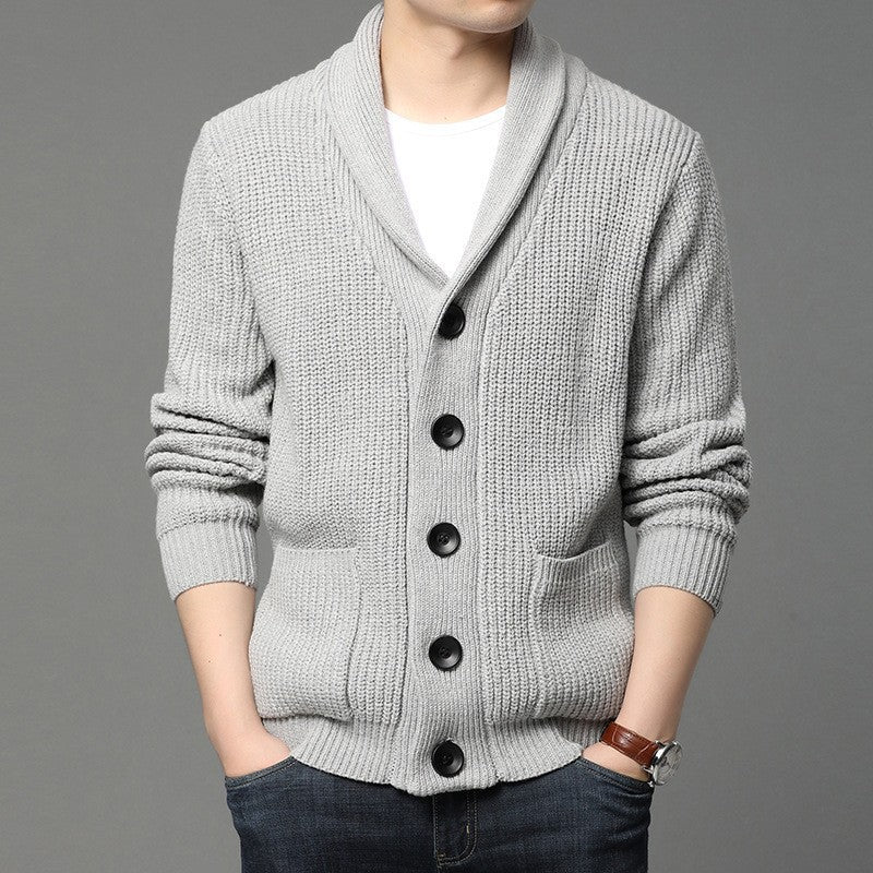 Herren Grobstrick-Cardigan mit Schalkragen, aufgesetzten Taschen und Knopfleiste Nord Taschen