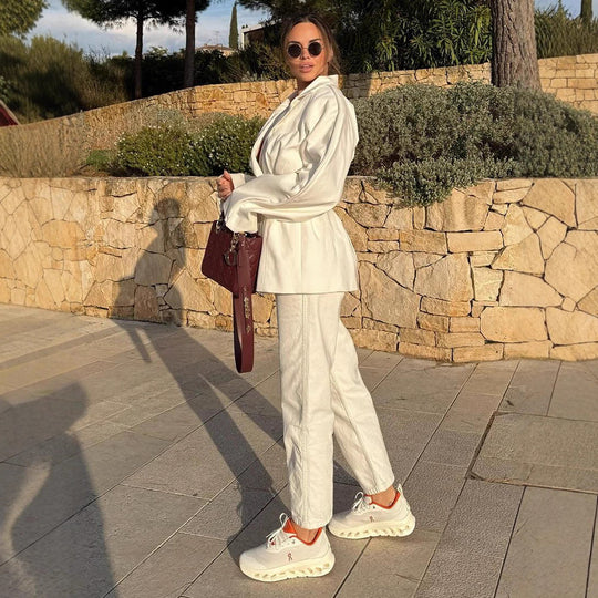 Damen Taillierter Oversize-Blazer mit betonter Schulterpartie und Kellerfalten Nord Taschen