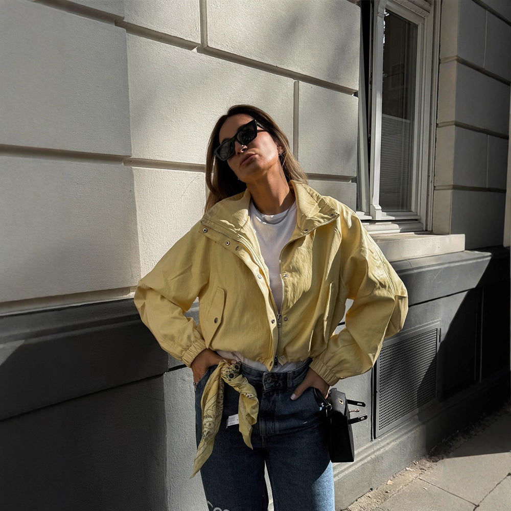 Damen Kurze Satinoptik-Bomberjacke mit Reißverschluss, Druckknöpfen & elastischen Bündchen Nord Taschen