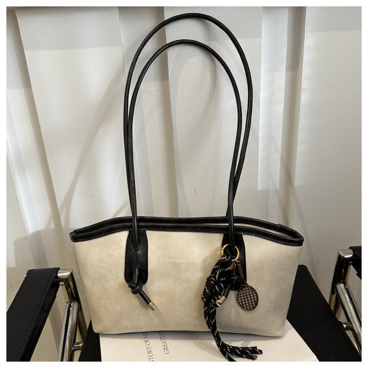 Damen Handtasche im minimalistischen Design mit edlen Akzenten Nord Taschen
