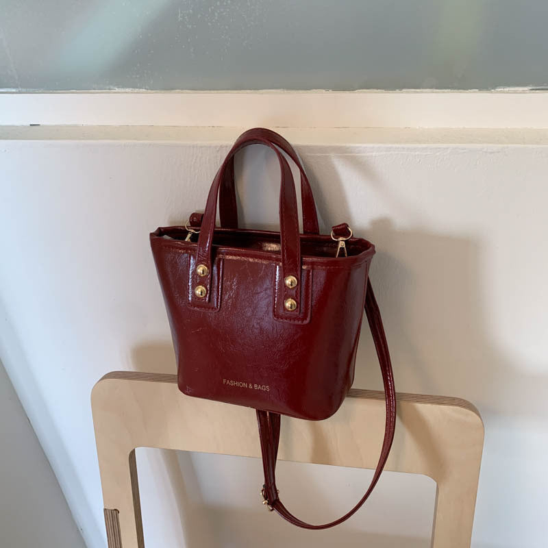 Damen Mini-Handtasche mit elegantem Kettenverschluss Nord Taschen