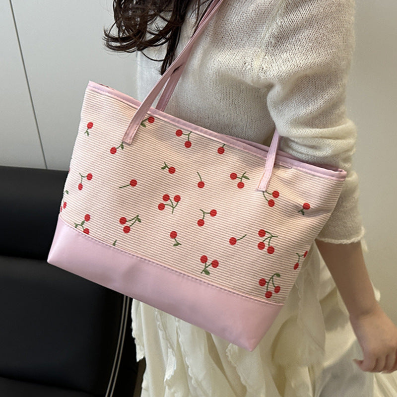 Damen Tragetasche mit floralem Muster und strapazierfähigem Kunstleder Nord Taschen