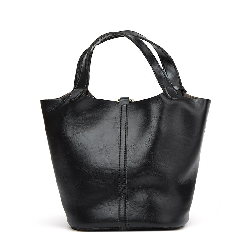 Damen Hobo-Tasche mit elegantem Design und zeitgemäßen Details Nord Taschen