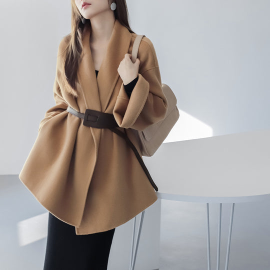 Damen Modischer und eleganter Mantel mit Gürtel Nord Taschen