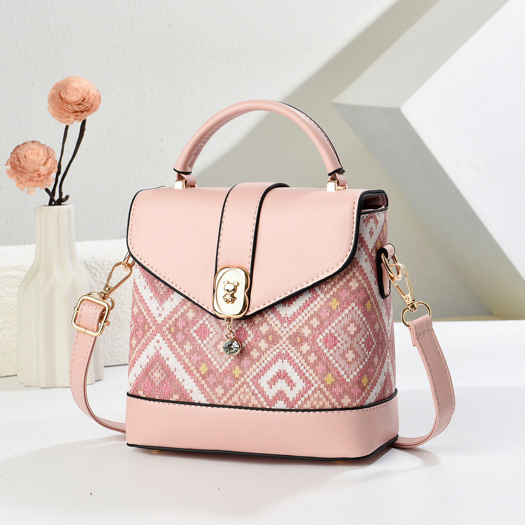 Damen Stylish Schultertasche mit detailreichem Muster Nord Taschen