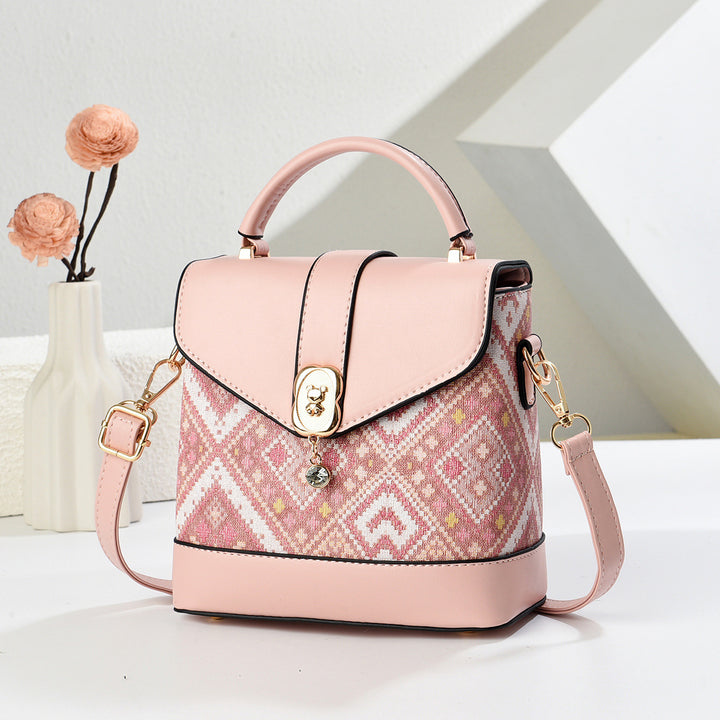 Damen Stylish Schultertasche mit detailreichem Muster Nord Taschen