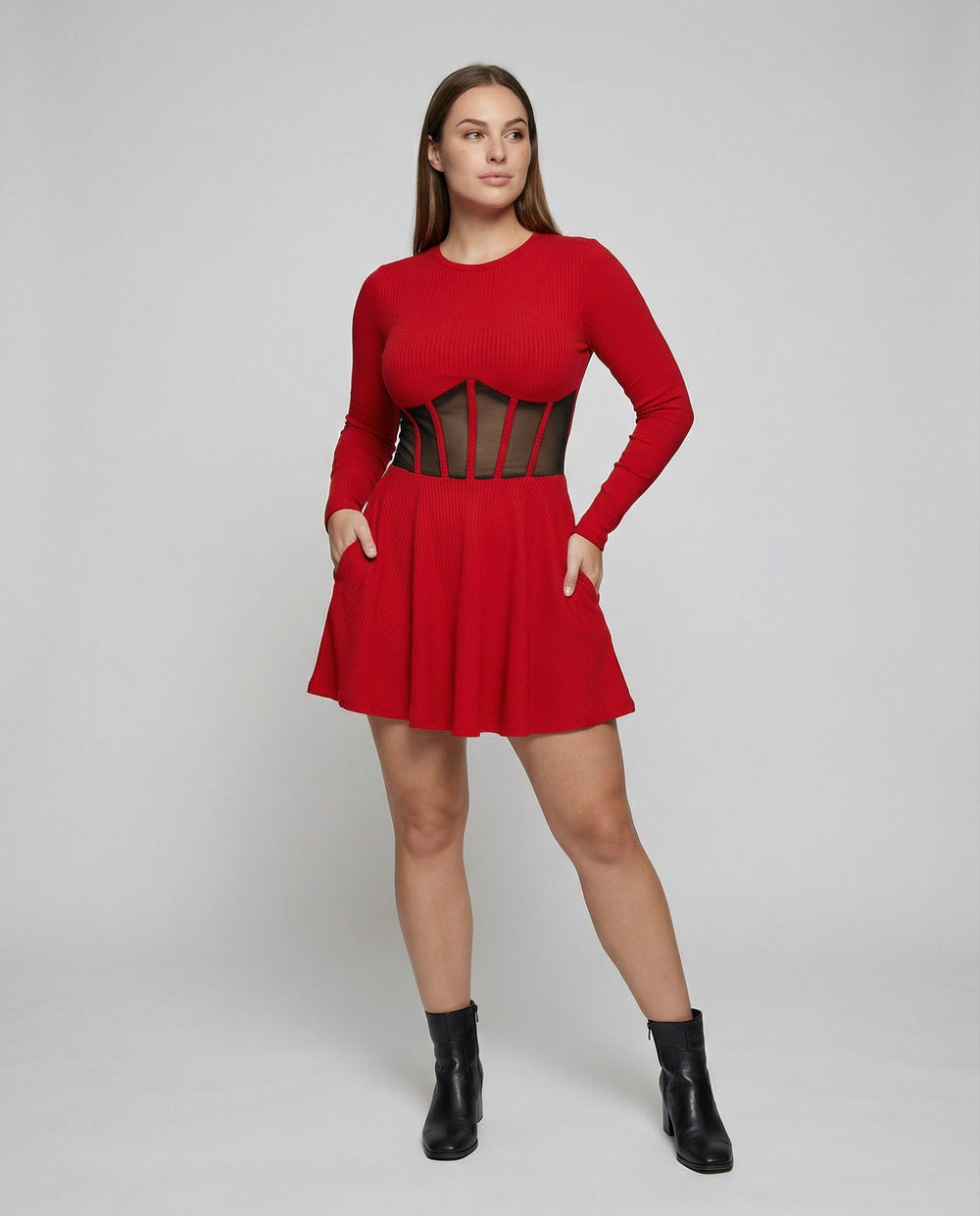 Elegantes Minikleid mit Einsätzen