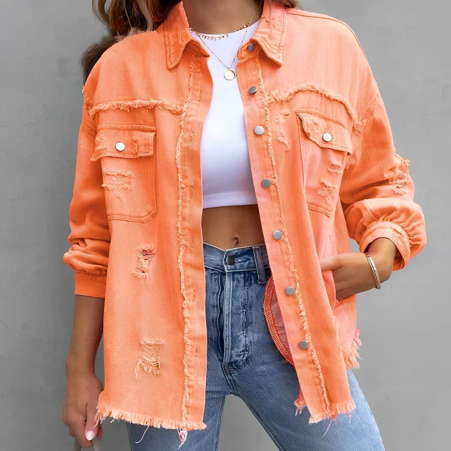 Zerrissenes Denim-Hemd mit Knopfleiste