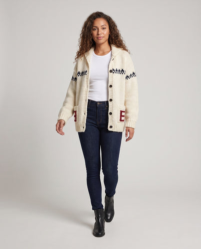 Damen Oversize Grobstrick-Cardigan mit Herz-Intarsien und Schalkragen Nord Taschen