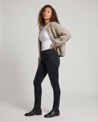 Damen Oversize Grobstrick-Cardigan mit Rundhalsausschnitt und Knopfleiste Nord Taschen