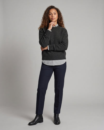 Damen Oversize-Strickpullover mit überschnittener Schulter und breitem Rippbündchen Nord Taschen