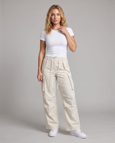 Damen Weite Cargo‑Hose mit Multi‑Taschen, hoher Taille und Kordelzug Nord Taschen