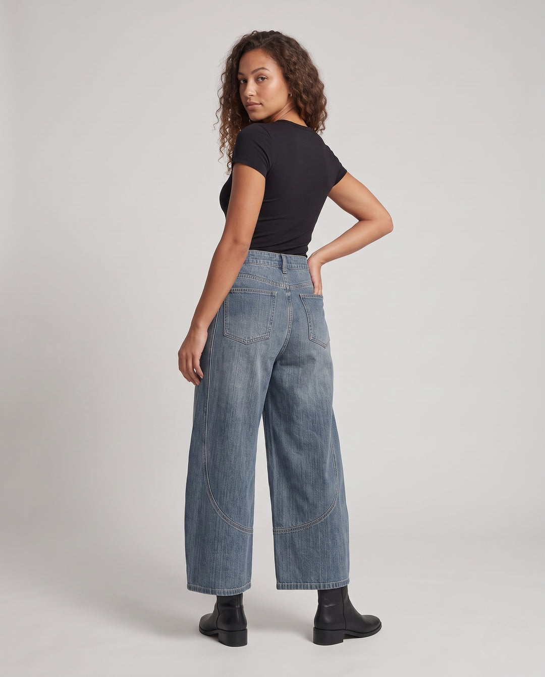 Product 10999785881946 - back_view