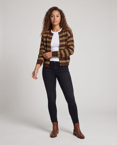 Damen Gestreifter Kurzcardigan aus weichem Feinstrick mit Rundhals Nord Taschen